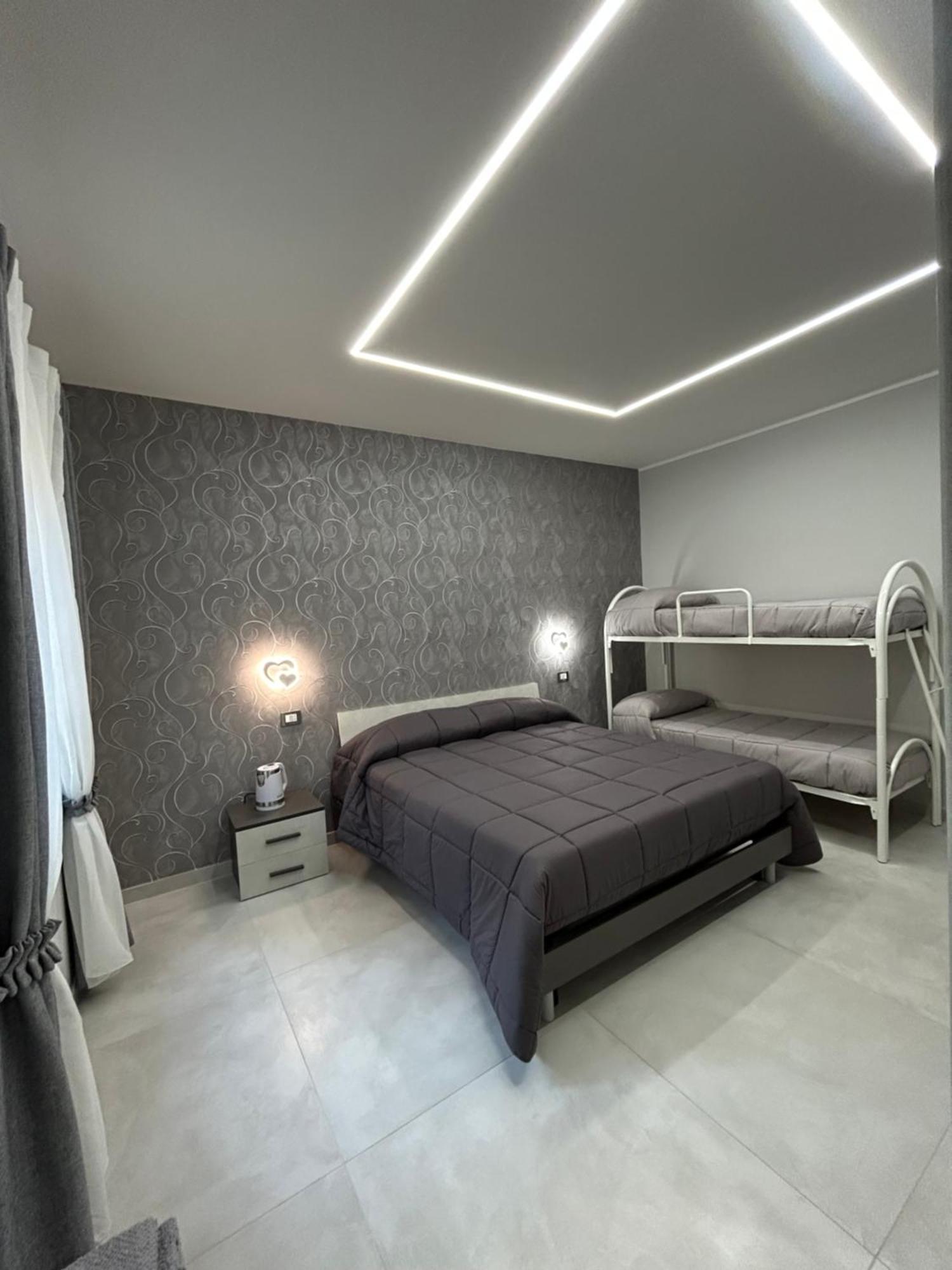 נאפולי Skycity 2 B&B מראה חיצוני תמונה